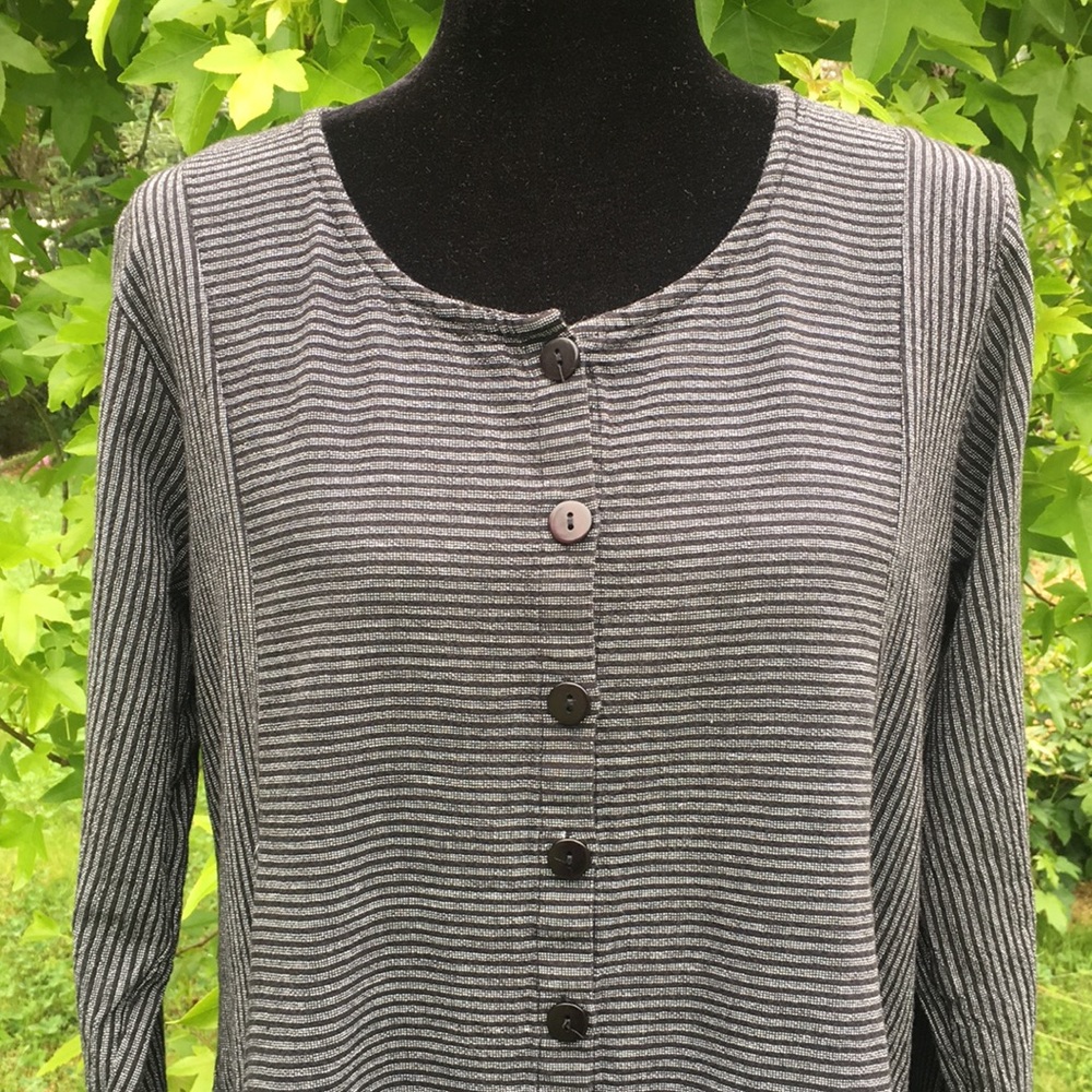 Tulip Button Down Tunic Top With Pockets - image 3